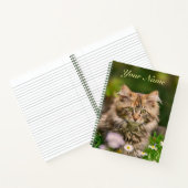 Schattige Fluffy Maine Coon Kitten Cat in Bloemen  Notitieboek (Binnen)