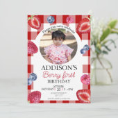 Schattige Foto Rood Blauw Berry Sweet 1e Verjaarda Kaart (Staand voorkant)