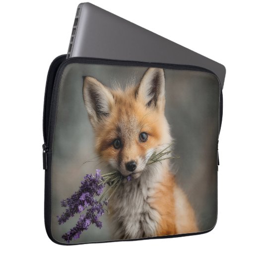 Schattige Fox Kit met Lavendelbloemen Laptop Sleeve (Voorkant Rechts)