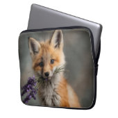 Schattige Fox Kit met Lavendelbloemen Laptop Sleeve (Voorkant Links)