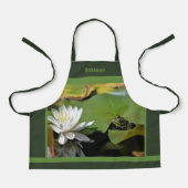 Schattige Frog Admiring Lotus Flower Gepersonalise Schort (Voorkant)