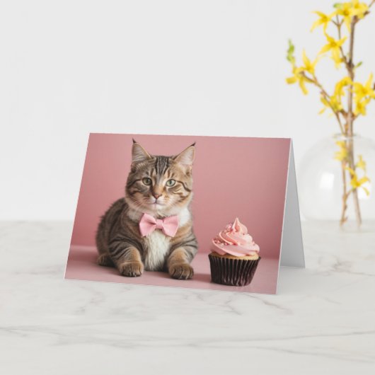 Schattige Funny Humor Roze Gefeliciteerd Cat Kaart (Gele Bloem)