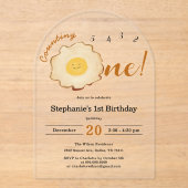 Schattige gebakken ei 1e verjaardag acryl uitnodigingen (Voorkant)