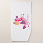 Schattige Geel Haired Meisje Rijden op een Eenhoor Badhanddoek (Badhanddoek)