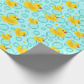 Schattige geel rubber eenden bubbels Baby shower Cadeaupapier (Hoek)
