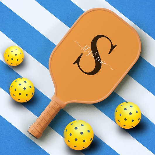 Schattige Geel Sinaasappel Monogram Initiaal + Naa Pickleball Paddle