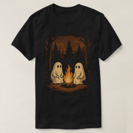 Schattige geesten rond het kampvuur Halloween T-shirt