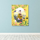 Schattige Gele Bloemige Nieuwe Baby Fotografie Canvas Afdruk (Insitu (Houten vloer))