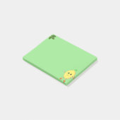 Schattige gelukkige citroen op groen post-it® notes (Schuin)