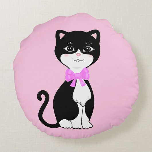 Schattige gelukkige Tuxedo-kat op lichtroze Rond Kussen (Achterkant)