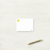 Schattige gelukkige zon op witte achtergrond post-it® notes (Op bureau)