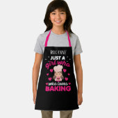 Schattige gewoon meisje houdt van bakken voeg naam schort (Insitu)