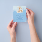 Schattige giraffe-jongen budget babyshower uitnodi flyer (Hand)