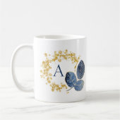 Schattige Girly Gold Sparkle & Blue Leaf Monogram  Koffiemok (Links)