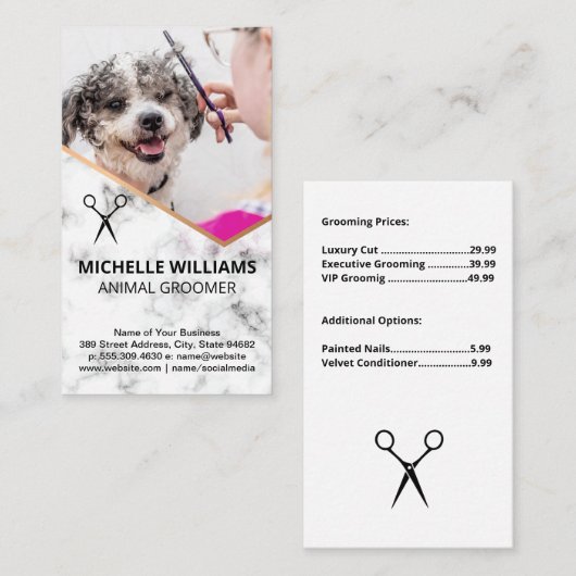 Schattige glimlachende hond die verzorgd wordt visitekaartje (Voorkant / Achterkant)
