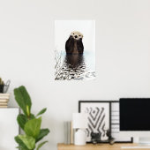 Schattige glimlende Otter in het meer Poster (Thuiskantoor)