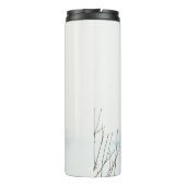 Schattige glimlende Otter in het meer Thermosbeker (Achterkant)