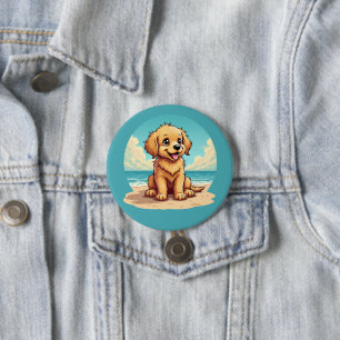 Schattige gouden puppy op een zonnige strandscène ronde button 7,6 cm
