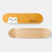 Schattige Grappig Eenvoudig Wit Kat Geel Monogram Persoonlijk Skateboard (Horizontaal)