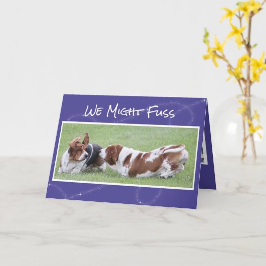 Schattige & Grappig Verjaardag Kaart w/Basset Houn (Gele Bloem)