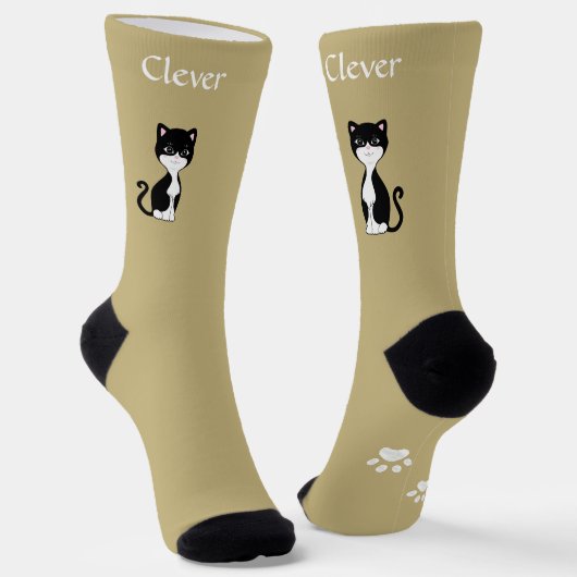 Schattige grappige tuxedo kat & poten op lichtbeig sokken (Gebogen)
