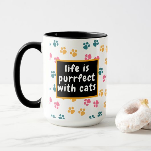 Schattige grappige zwarte kat poot mok (Met donut)