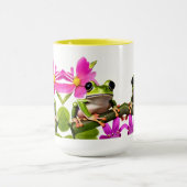 Schattige Green Frog Omgeven door Pink Flowers Mok (Midden)