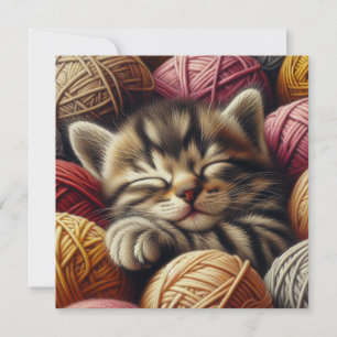 Schattige Grijs Kitten Napping in Balls of Yarn
