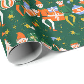 Schattige grillig groen kerstkerstkerstelfpatroon cadeaupapier (Rol Hoek)