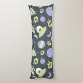 Schattige groene Aliens Space verzendt UFO-Kindere Lichaamskussen (Achterkant (Verticaal))