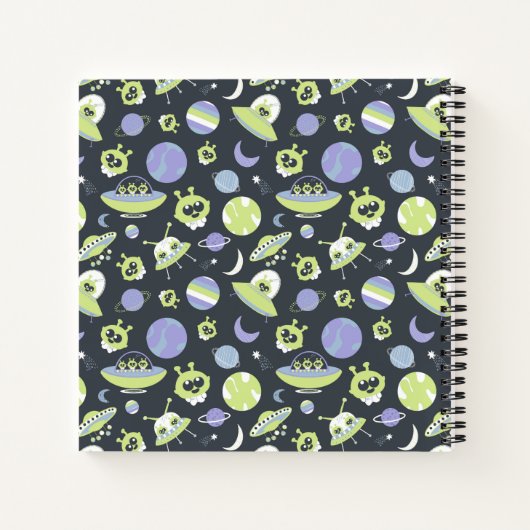 Schattige groene Aliens Space verzendt UFO-Kindere Notitieboek (Achterkant)