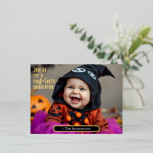 Schattige Halloween Baby Folie Uitnodiging Briefkaart (Staand Voorkant)