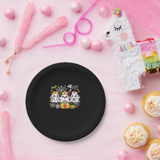 Schattige Halloween Ghost Nurse Trio met medische Papieren Bordje (Feest)