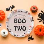 Schattige Halloween Little BOO draaien TWEE 2e Ver Papieren Bordje<br><div class="desc">Schattige Halloween Little BOO draaien TWEE 2e Verjaardag Papier Borden</div>