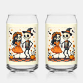 Schattige Halloween Skeleton Paar in Sinaasappel Blikvorm Glas (Voorkant)