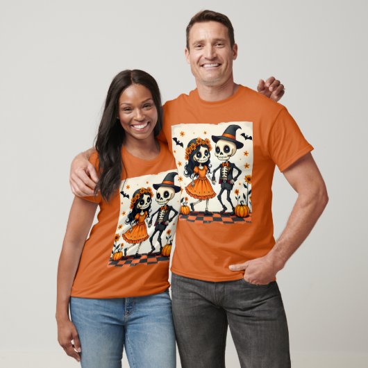 Schattige Halloween Skeleton Paar in Sinaasappel T-shirt (Unisex)