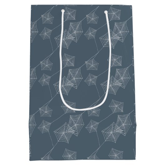 Schattige Halloween spiderweb op grijs, op maat Medium Cadeauzakje (Achterkant)