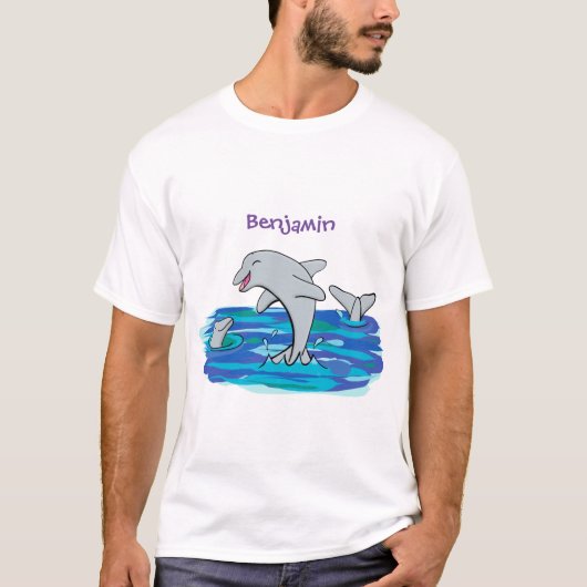 Schattige happy dolphins cartoon illustratie t-shirt (Voorkant)