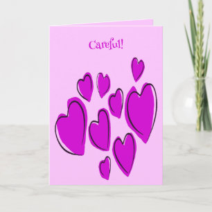 Schattige harten handgetekend vet roze romantische kaart