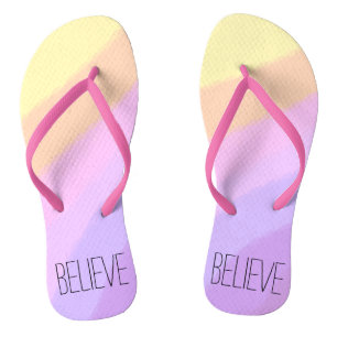 schattige heldere neonborstels eenhoorn kleuren teenslippers