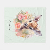 Schattige hert omgeven door Rozen Fleece Deken (Voorkant (Horizontaal))