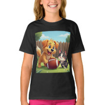 Schattige hond en kat spelen met een Football