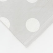 Schattige hond op het gezicht van de stippen kinde fleece deken (Hoek)