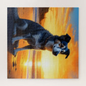 Schattige hond op het strand bij zonsondergang  legpuzzel (Horizontaal)