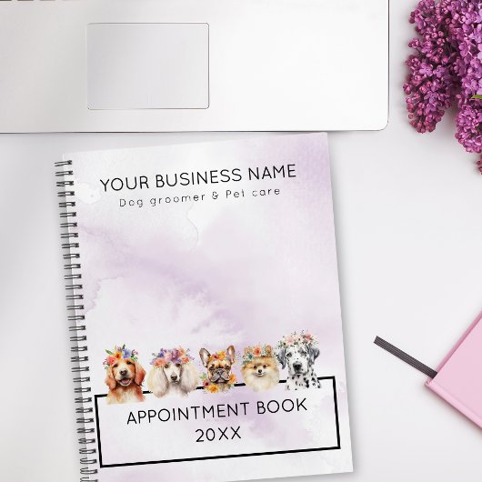 Schattige honden met bloemkroon, waterverf paarse planner