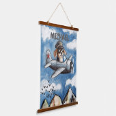 Schattige hondenvliegtuig, Clouds Mountains, Custo Hangend Wandkleed (Gebogen)
