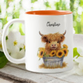 Schattige Hoogland Koe Zonnebloemen Bloemen Aangep Tweekleurige Koffiemok