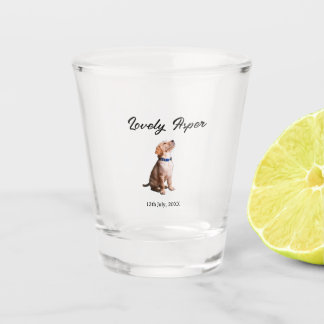 schattige huisdier naam datum foto bar drankjes op shot glas