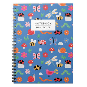 Schattige insecten en natuurpatroon in blauw notitieboek