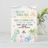 Schattige Jongen Dinosaurus Verjaardagsfeestuitnod Kaart (Staand voorkant)